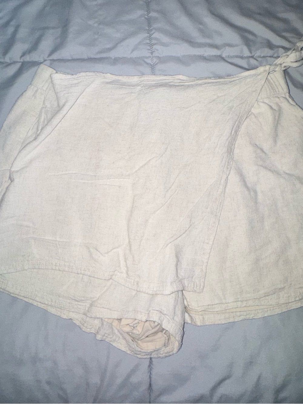 American Eagle Outfitters Cream Wrap-Style Linen Blend Skort